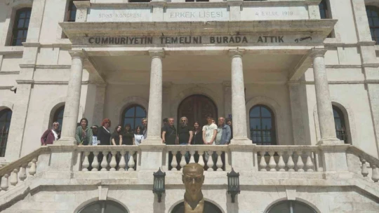 Üç şehir arasında kültür köprüsü kuran 'Kültürler Buluşuyor' projesi bu kez Sivas'ta