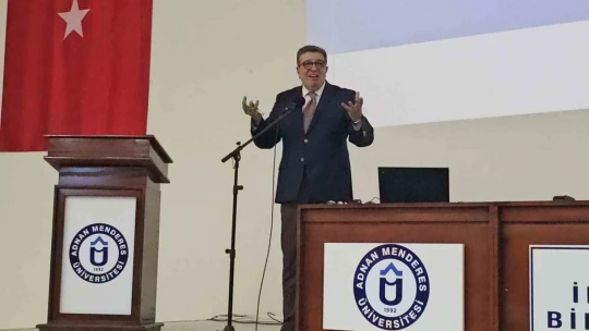 Ulaş, ADÜ öğrencilerine başarı hikayelerini anlattı