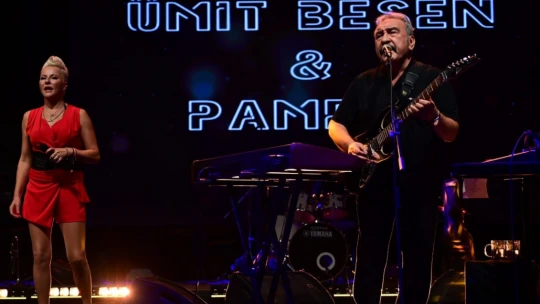 Ümit Besen ve Pamela İncirliova halkı ile buluştu