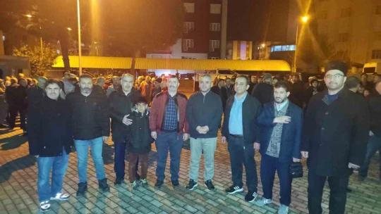 Umre yolcuları kutsal topraklara uğurlandı