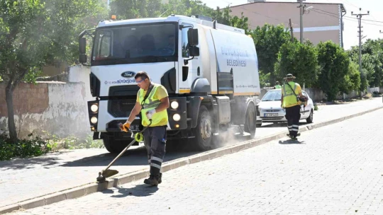 Umurlu'da temizlik çalışması