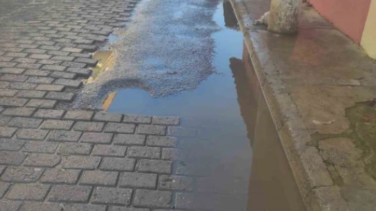 Umurlulu vatandaşlar bozulan yollarının yapılmasını istiyor