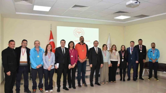 Üniversite öğrencilerine yönelik düzenlenen eğitim ve tatbikat, ödül töreni ile sona erdi
