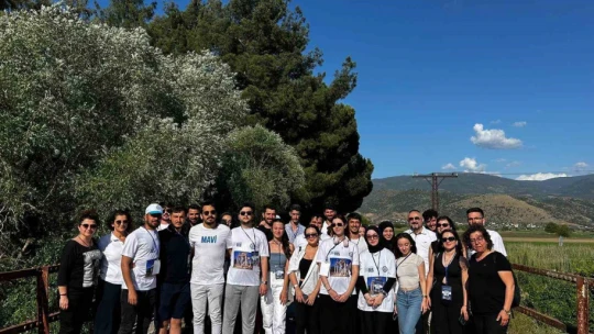 Üniversiteli gençler, tarihi Arpaz Kulesi'ne dikkat çekti