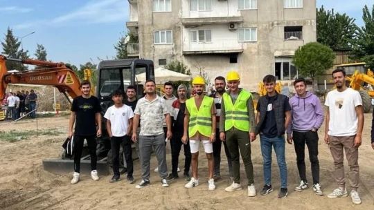 Üniversiteye gidemeyenler bu kurslara akın ediyor