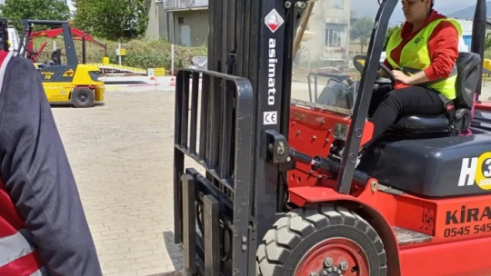 Üniversiteye gidemeyenler bu kurslara akın ediyor