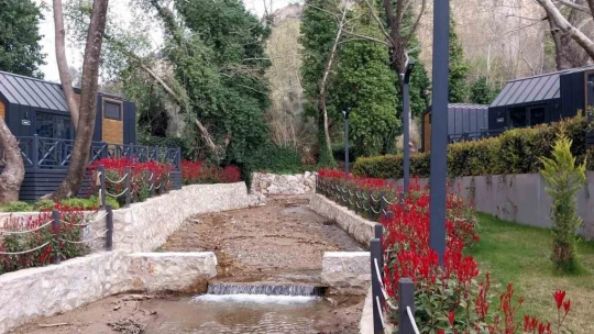 Ünlü deprem profesörü Efeler Belediyesi'nin çalışmalarını beğendi