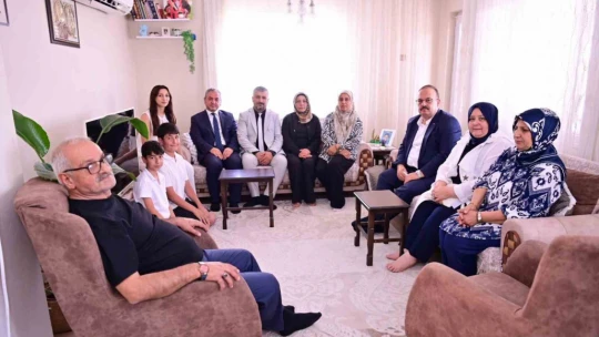 Vali Canbolat, 15 Temmuz'un yıldönümünde şehit aileleri ve gazileri unutmadı