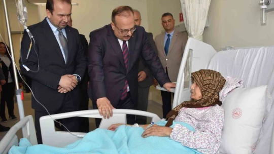 Vali Canbolat, Çine Devlet Hastanesi yeni hizmet binasında incelemelerde bulundu