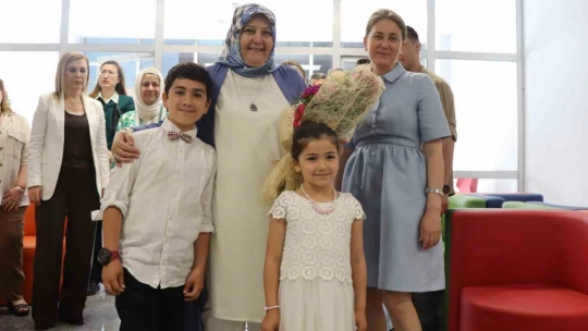 Vali Canbolat'ın eşi ve beraberindeki heyet Nazilli Sağlıklı Yaşam Hizmetleri'ni yerinde inceledi