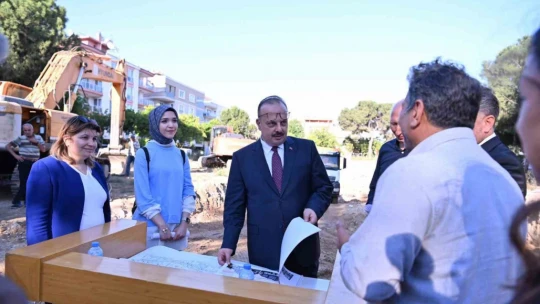 Vali Canbolat, yapımı devam eden huzurevinde incelemelerde bulundu
