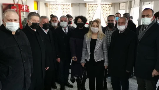 Atçalı kadınlar istedi ve başardı