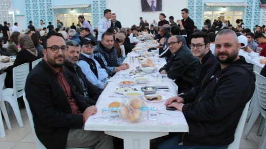 Ülkü Ocakları Nazilli'de iftar yemeğinde buluştu