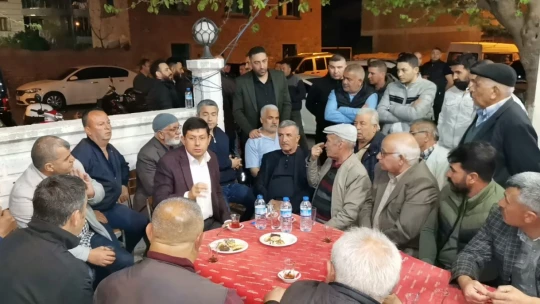 Başkan Özcan'a Şirinevler'de büyük ilgi