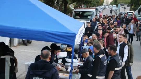 Nazilli'de iftar sofraları doldu taştı
