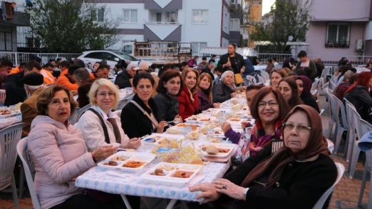 Nazilli'de iftar sofraları doldu taştı