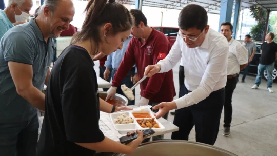 Nazilli'de 10 binlerce kişi aynı sofrada buluşuyor