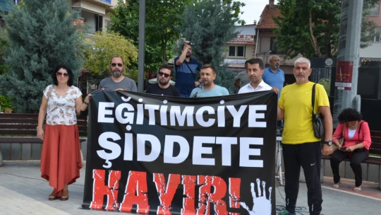 Nazilli'de öğretmene şiddet protesto edildi