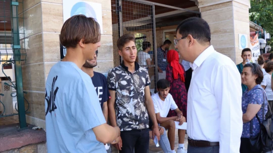 Öğrencinin imdadına Başkan Özcan yetişti