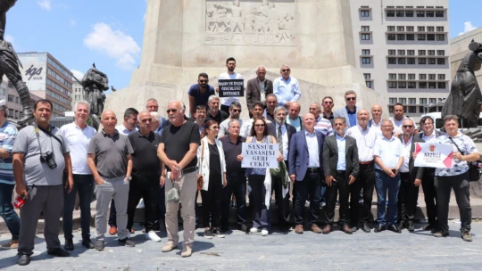 'Gazetecileri dinlemeden basın yasası yapılmaz!'