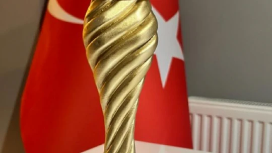Yılın Ödülü EFC'ye…