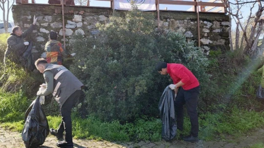 Yaban hayatına kucak açan Aydın'ın sulak alanlarına dikkat çektiler