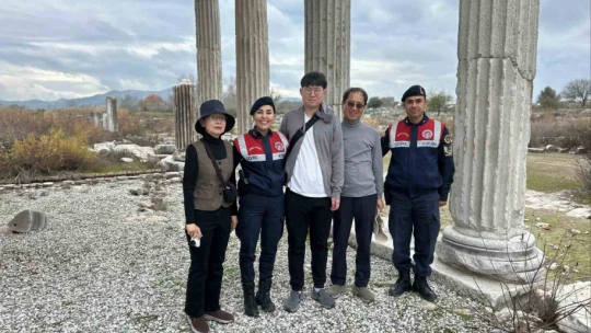 Yabancı turistlere Jandarmadan doğa sevgisi
