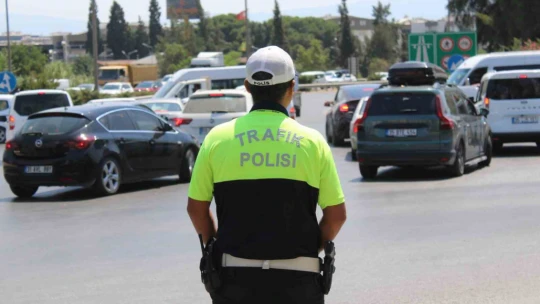 Yangın sonrası otoban girişinde araç yoğunluğu oluştu