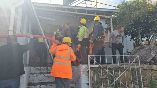 Yangında ev küle döndü, Kur'an-ı Kerim yanmadı