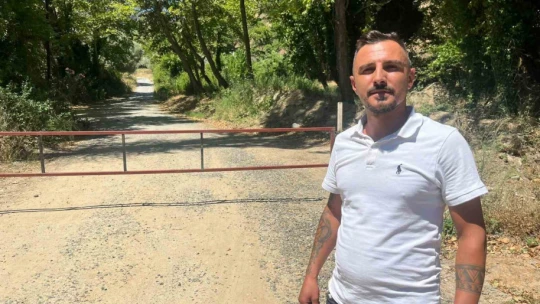 Yangınlara karşı ormanı demir kapı ile kapattılar