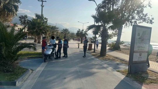 Yasak yola giren 9 sürücü 18 bin TL ceza yedi