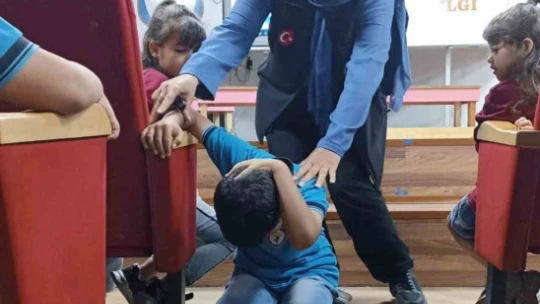 Yedi Eylül İlkokulu'nda Afet Farkındalık eğitimi
