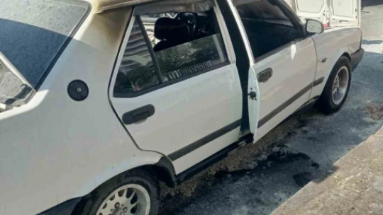 Yeni aldığı otomobil 1 saat içinde küle döndü