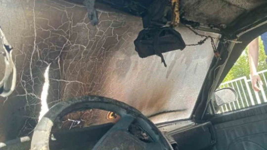 Yeni aldığı otomobil 1 saat içinde küle döndü