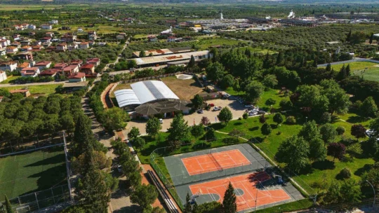 Yenilenen Pamukören Spor Tesisleri gençlerin hizmetine açıldı