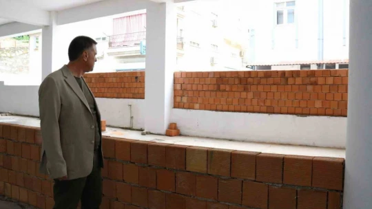 Yenipazar Belediyesi çok amaçlı binayı yeniliyor