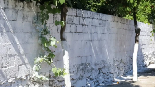 Yenipazar'da çevre düzenlemesi sürüyor