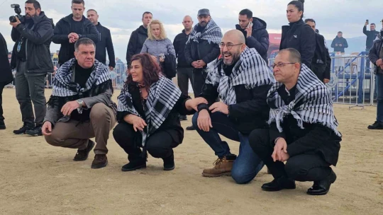 Yenipazar'da deve güreşi şenlikleri yapıldı