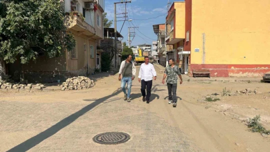 Yenipazar'da yol ve kaldırım çalışmaları devam ediyor