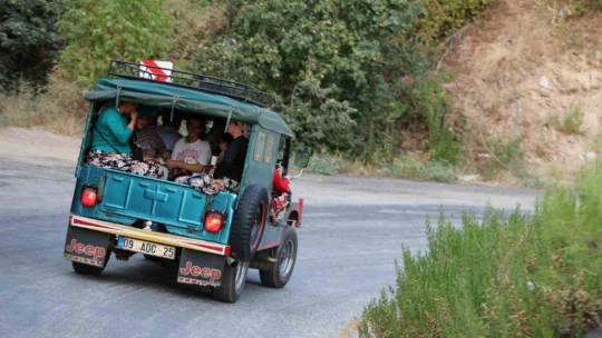 Yeşil cipler 70 yıldır cazibesini kaybetmedi
