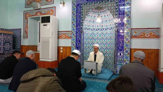 Yılın en uzun gecesinde tefekkür programı düzenlendi