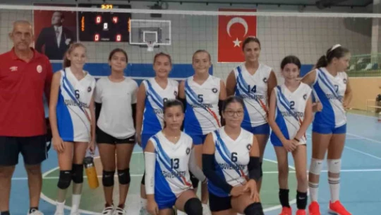 Yokluklar içinde umuda 'Smaç' atıyorlar
