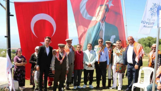 Yörükler Karaçakal Şenliği'nde buluştu