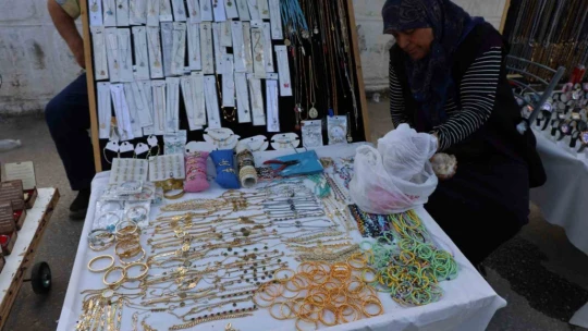 Yükselen altın fiyatları işportacılara yaradı