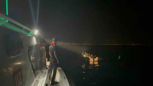 Yunanistan ölüme terk etti, Türk Sahil Güvenlik ekipleri kurtardı