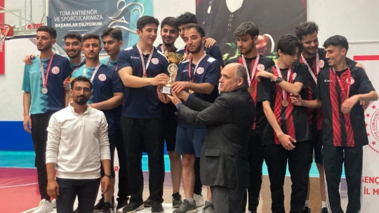 Yurt Lig Masa Tenisi Turnuvası tamamlandı
