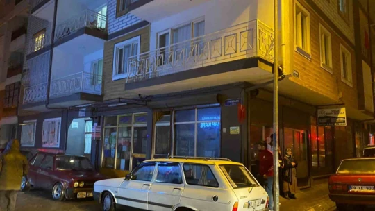 Zehirlenmekten komşusunun dikkati sayesinde kurtuldu