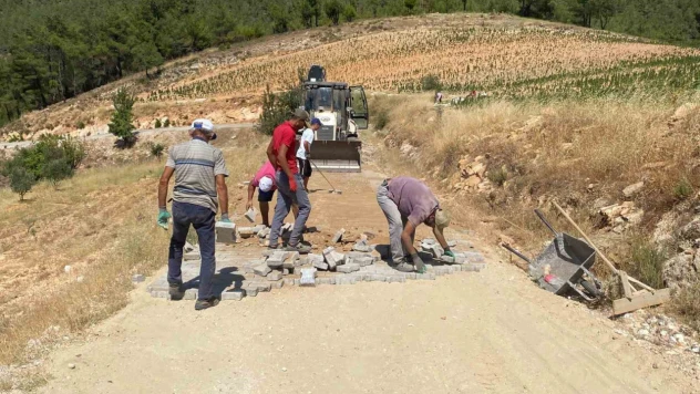 Bozdoğan Belediyesi Yeşilçam mahallesinde çalışmalara devam ediyor