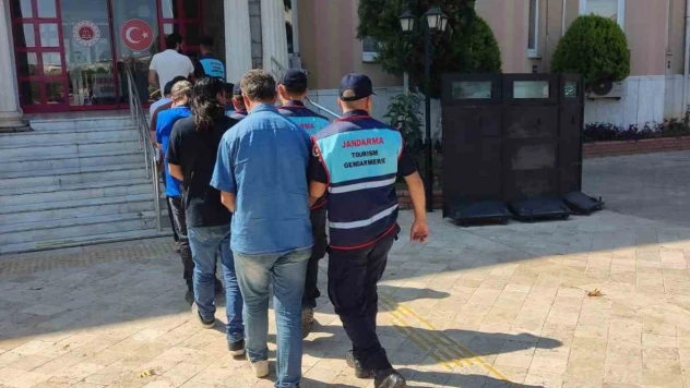 Didim'de kaçak kazıya jandarma baskını