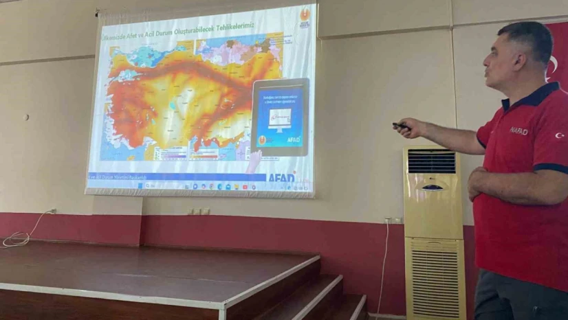 Bozdoğan MYO öğrencilerine Afet, Deprem ve İlk Yardım Eğitimi verildi